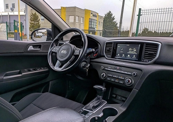 Kia Sportage cena 82900 przebieg: 78200, rok produkcji 2019 z Wrocław małe 379